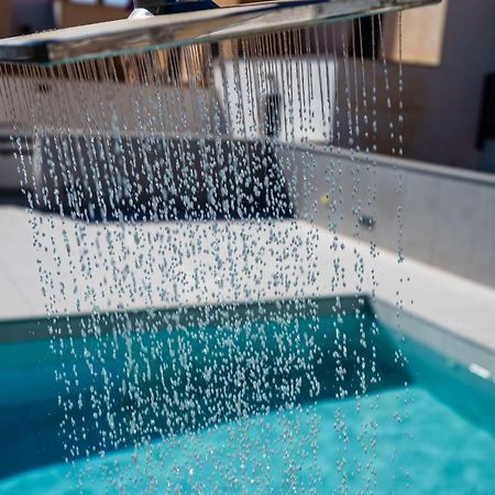 City Centre Pool & Parking Málaga Eksteriør bilde
