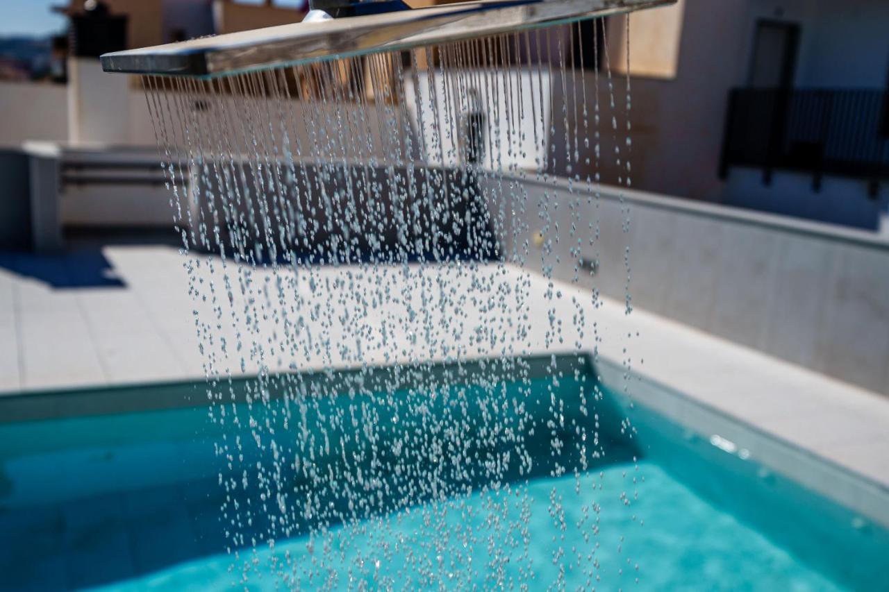 City Centre Pool & Parking Málaga Eksteriør bilde